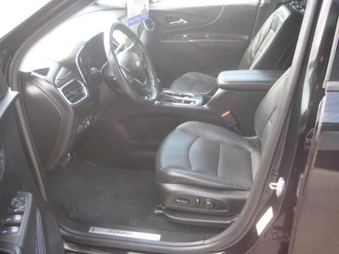 Used 2021 Chevrolet Equinox Premier w/ Redline Edition AWD/4WD image 13