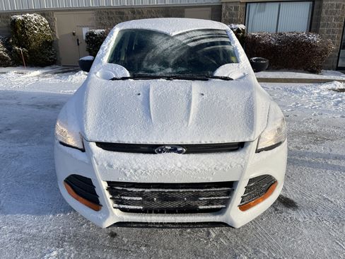 Used 2015 Ford Escape S image 9