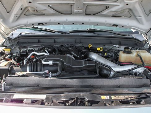 Used 2016 Ford F450 XLT image 11