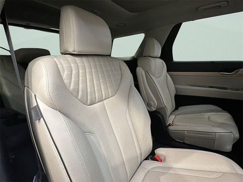 Used 2023 Hyundai Palisade Limited image 16