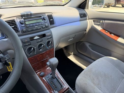 Used 2005 Toyota Corolla LE FWD image 16