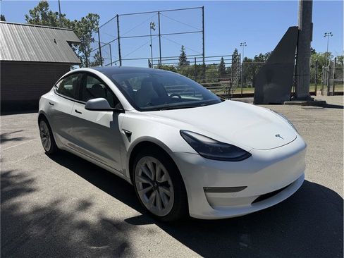 Used 2021 Tesla Model 3 Long Range AWD/4WD image 7