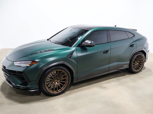 Used 2024 Lamborghini Urus Performante AWD/4WD image 12