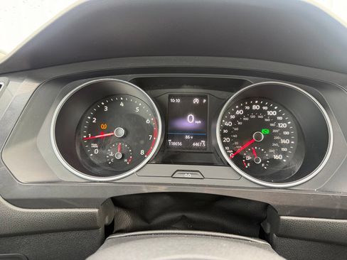 Used 2019 Volkswagen Tiguan SE w/ Panoramic Sunroof Package FWD image 15