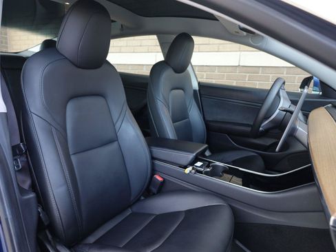 Used 2020 Tesla Model 3 Long Range AWD/4WD image 24