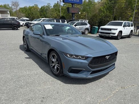 Used 2024 Ford Mustang Coupe image 7