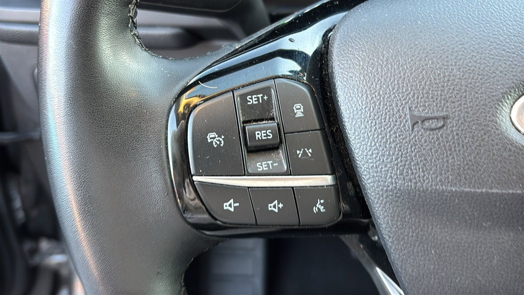 Used 2024 Ford Escape Platinum AWD/4WD image 15