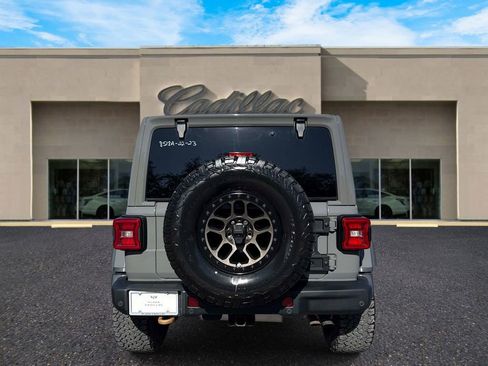 Used 2022 Jeep Wrangler Unlimited Rubicon w/ Xtreme Recon 35" Tire Package AWD/4WD image 4