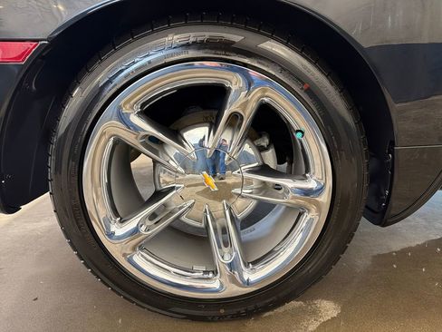 Used 2005 Chevrolet SSR w/ Preferred Equipment Group RWD image 18