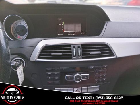Used 2013 Mercedes-Benz C 300 Sport image 33