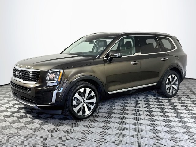 Used 2022 Kia Telluride S AWD/4WD image 2