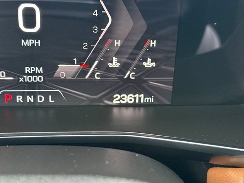 Certified 2023 GMC Canyon AT4 w/ AT4 Premium Package AWD/4WD image 34
