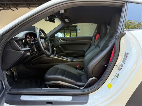 Used 2021 Porsche 911 Carrera 4S AWD/4WD image 22