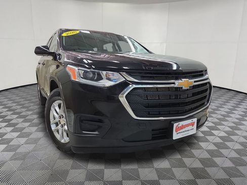 Used 2020 Chevrolet Traverse LS AWD/4WD image 2