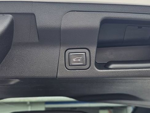 Used 2022 GMC Acadia Denali w/ GMC Pro Grade Package AWD/4WD image 12