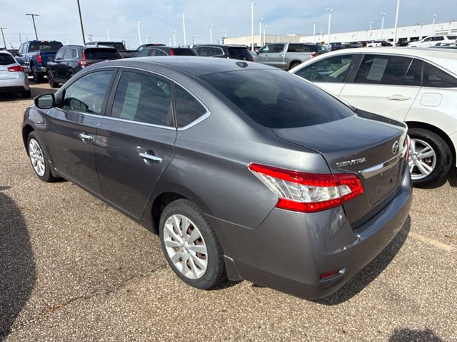 Used 2015 Nissan Sentra SV FWD image 4
