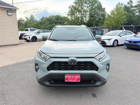 Used 2021 Toyota RAV4 XLE Premium FWD image 9