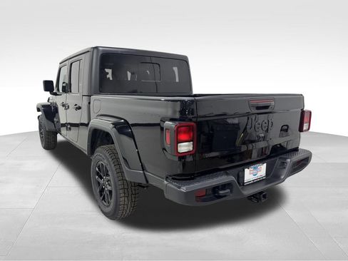 Used 2023 Jeep Gladiator Sport AWD/4WD image 33