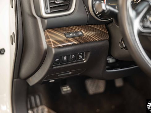 Used 2016 Nissan Maxima Platinum image 20