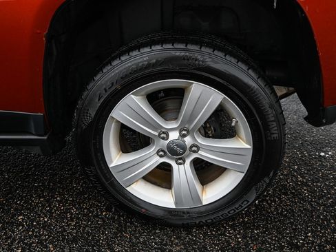 Used 2012 Jeep Compass Latitude image 12