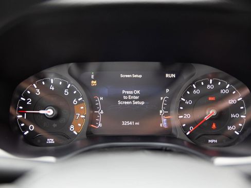 Used 2025 Jeep Compass Limited AWD/4WD image 12