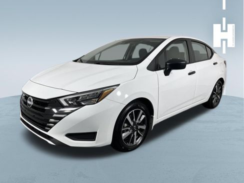 Used 2025 Nissan Versa S w/ S Plus Package FWD image 4