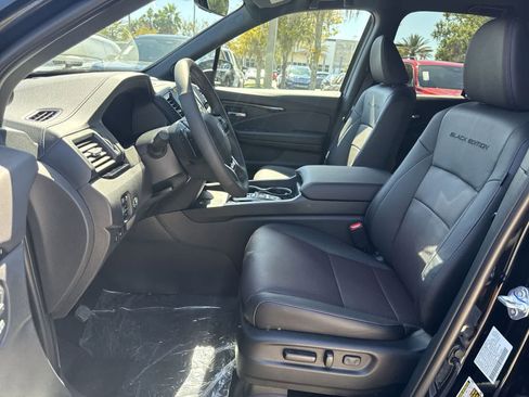 New 2026 Honda Ridgeline Black Edition image 13