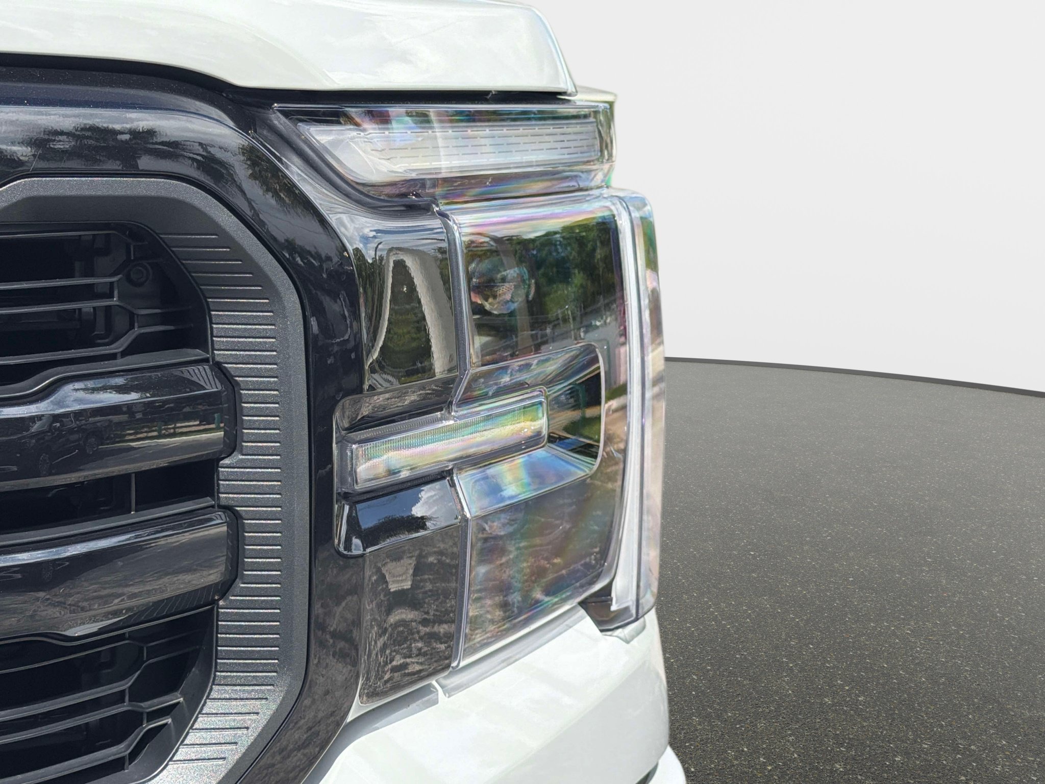 Used 2026 Ford F150 Lariat AWD/4WD image 9