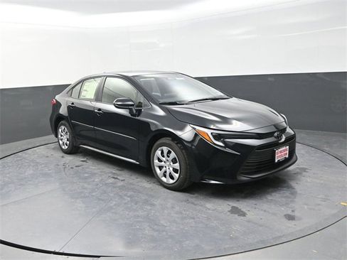 New 2026 Toyota Corolla LE image 9