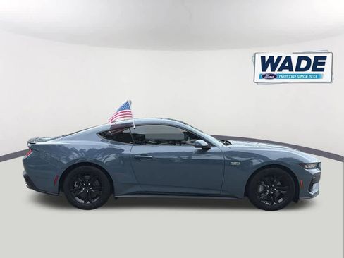 Used 2024 Ford Mustang GT RWD image 4