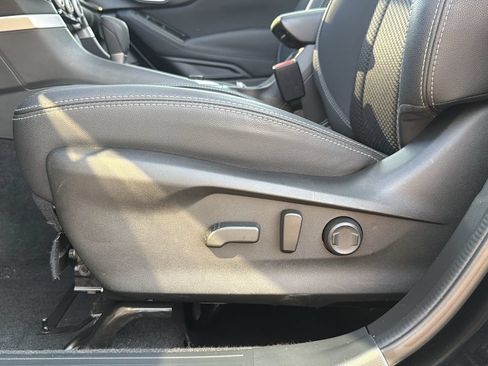 Used 2023 Subaru Forester Premium AWD/4WD image 22