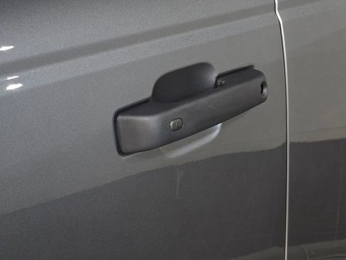 New 2025 Ford Bronco Badlands image 13