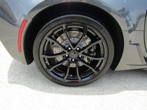 Used 2018 Chevrolet Corvette Grand Sport RWD image 23