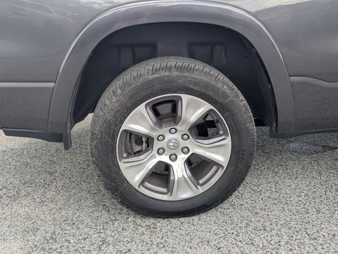 Used 2021 RAM 1500 Laramie AWD/4WD image 11