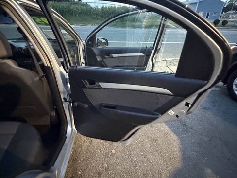 Used 2011 Chevrolet Aveo LT FWD image 20
