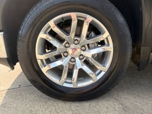 Used 2019 GMC Sierra 1500 SLT w/ SLT Premium Plus Package RWD image 9
