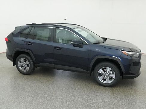 New 2025 Toyota RAV4 XLE image 27