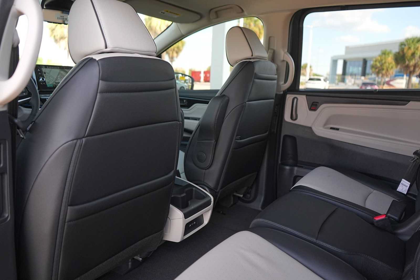 New 2027 Honda Odyssey Elite image 12