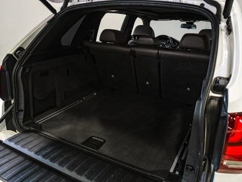 Used 2015 BMW X5 xDrive50i AWD/4WD image 51