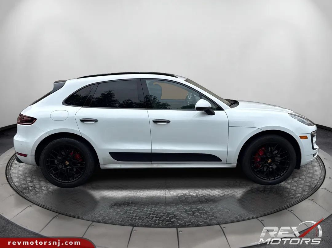 Used 2018 Porsche Macan GTS AWD/4WD image 6