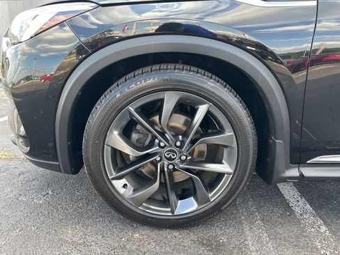 Used 2019 INFINITI QX50 Essential w/ Sensory Package image 34