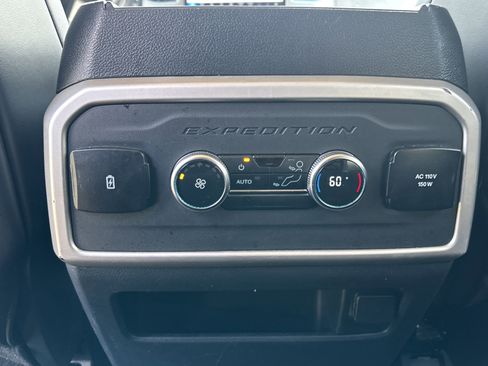 Used 2024 Ford Expedition Max XLT image 25