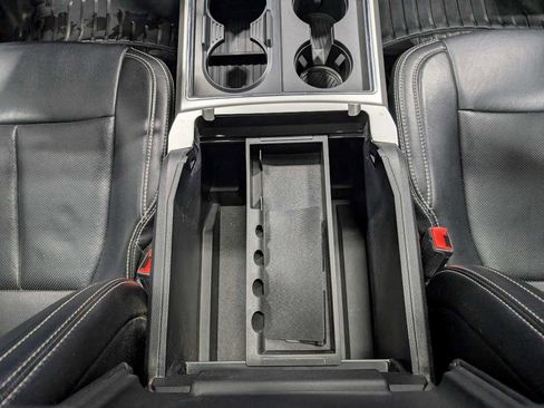 Used 2021 Ford F250 Lariat image 22