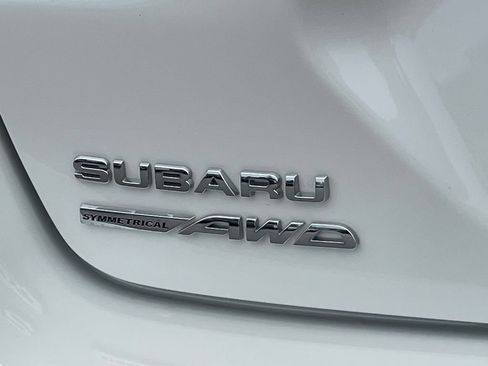 Used 2024 Subaru Crosstrek 2.5i Limited AWD/4WD image 17