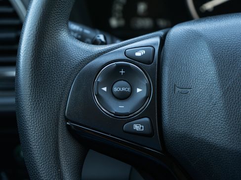 Used 2022 Honda HR-V EX image 20