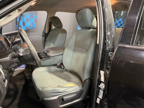 Used 2017 RAM 2500 Tradesman w/ Chrome Appearance Group image 18