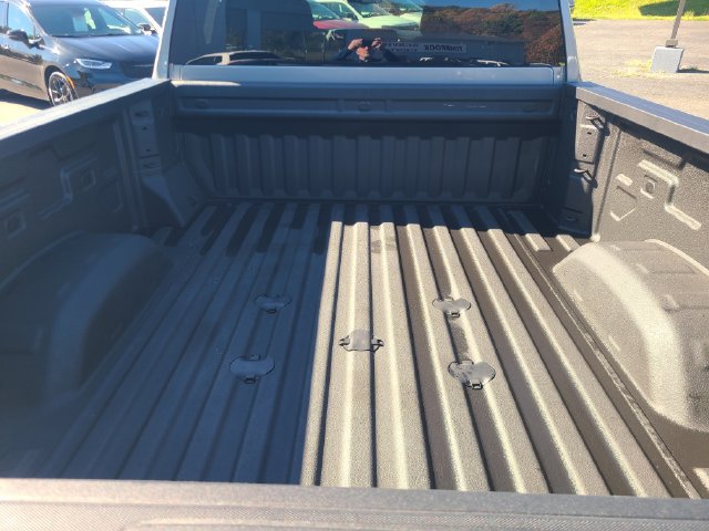 Used 2026 Chevrolet Silverado 2500 Custom w/ Custom Value Package AWD/4WD image 6