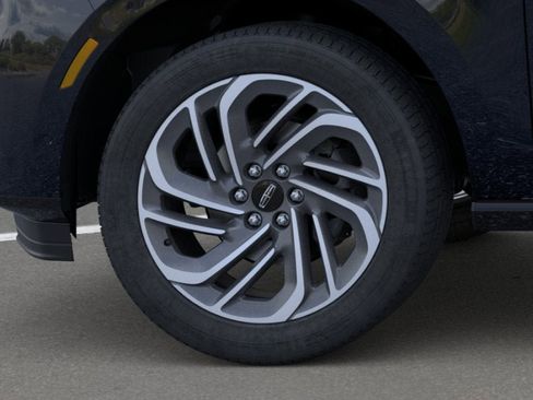 New 2026 Lincoln Navigator Reserve AWD/4WD image 19