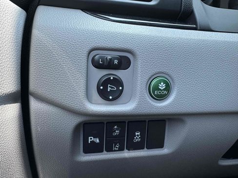 Used 2022 Honda Pilot Touring image 29