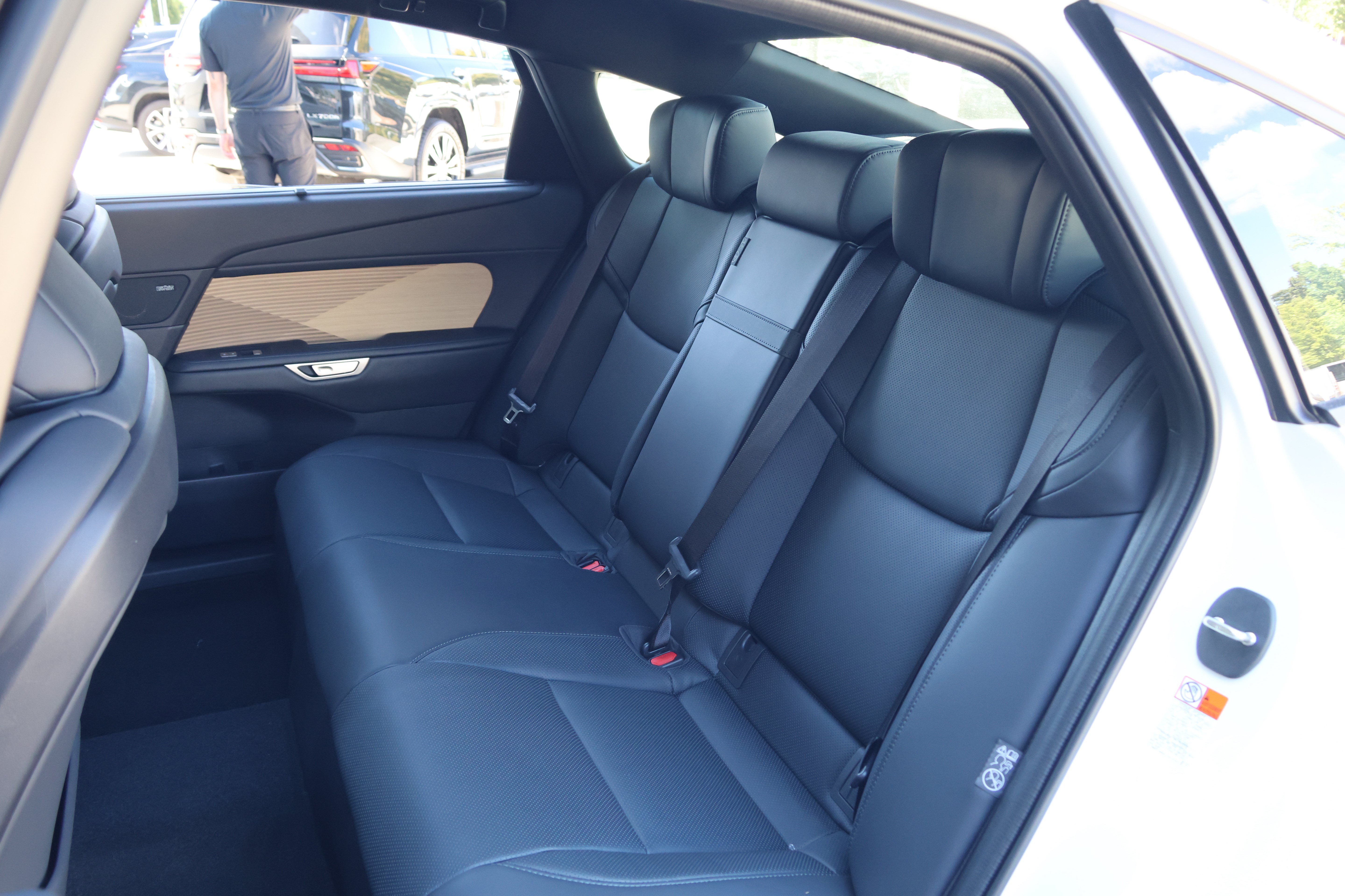 New 2026 Lexus ES 350e w/ Accessory Package (K3) FWD image 35